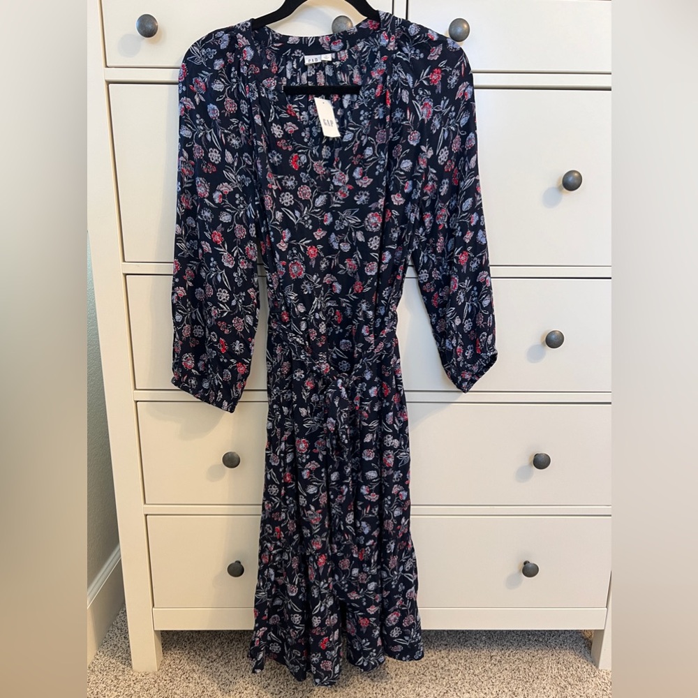 NWT, Gap dress. Size M medium